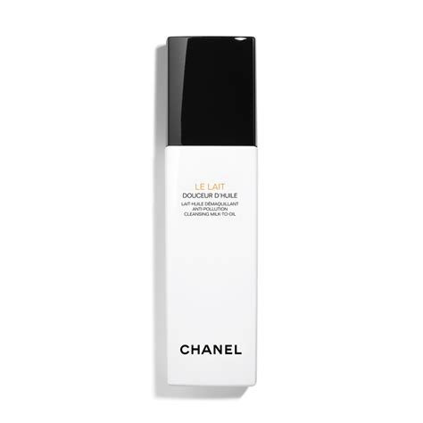 chanel le lait douceur d'huile anti-pollution cleansing milk-to-oil|Chanel le lait milk.